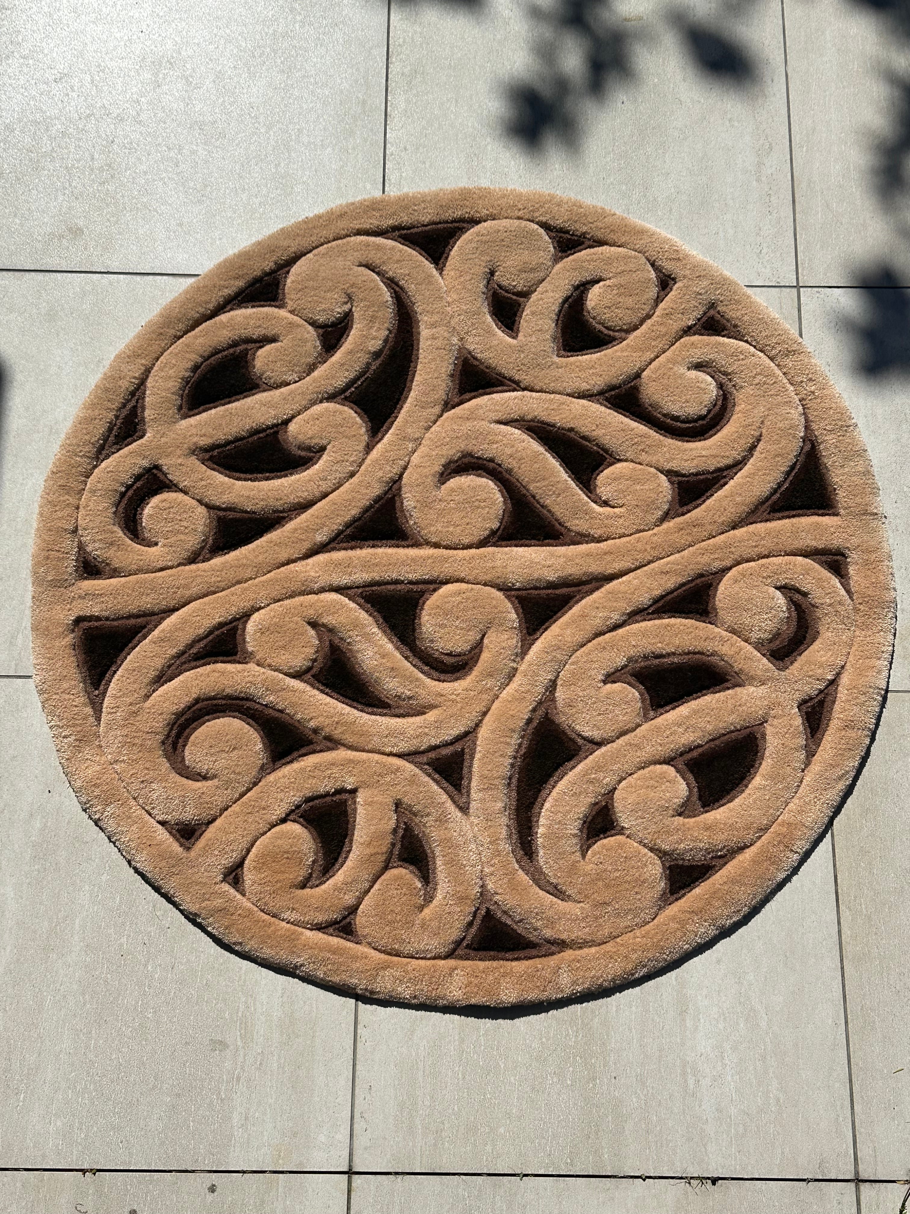 A-NUKU: Porohita (Circular)